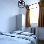 Basecque, 2 Au 3eme étage Appartement