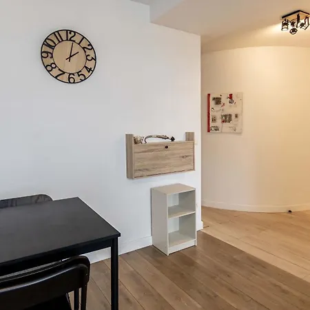 - Parking - 2 - Hypercentre - 3e Etage